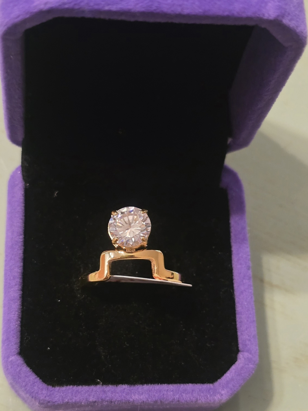 Gold Unique Solitaire Ring